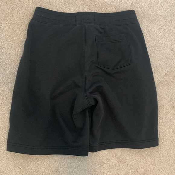 Hollister Shorts ⭐️ - Picture 4 of 4